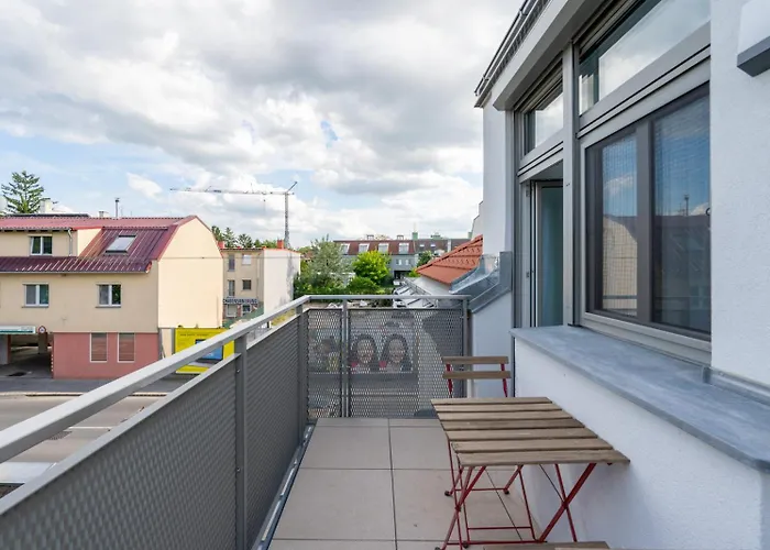 Exclusive 70 M2 With Balcony And Air Conditioning Apartment *